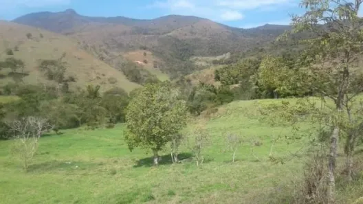Lote/Terreno à venda, 10m² no Araras, Petrópolis