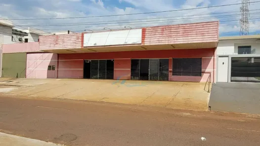 Sala Comercial à venda, 960m² no Santa Felicidade, Cascavel