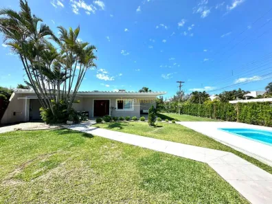 Casa com 3 Quartos à venda, 270m² no XANGRI-LÁ, Xangri-lá
