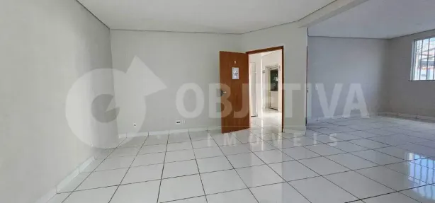 Sala Comercial para alugar, 35m² no Vigilato Pereira, Uberlândia