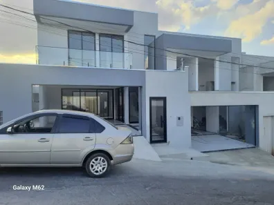 Sobrado com 2 Quartos à venda, 80m² no Morro do Claro, Sete Lagoas