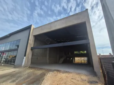 Ponto Comercial para alugar, 200m² no Vila Molon, Americana