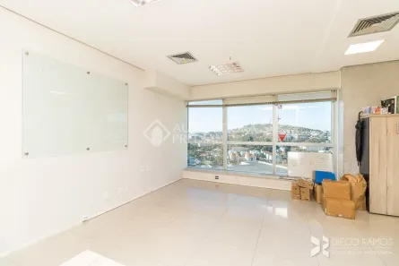 Sala Comercial à venda, 207m² no Cristal, Porto Alegre