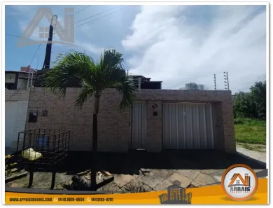 Casa com 4 Quartos à venda, 200m² no Engenheiro Luciano Cavalcante, Fortaleza