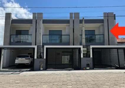 Sobrado com 3 Quartos à venda, 124m² no Itacolomi, Balneário Piçarras