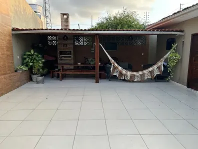 Casa com 3 Quartos à venda, 330m² no Treze de Maio, João Pessoa