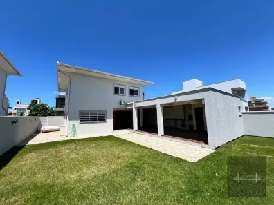 Casa de Condomínio com 4 Quartos à venda, 385m² no Campeche, Florianópolis