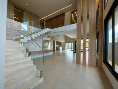 Casa de Condomínio com 4 Quartos à venda, 380m² no Jardim Sul, Uberlândia