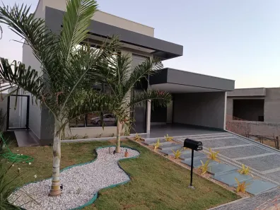 Casa de Condomínio com 3 Quartos à venda, 197m² no Jardins Nápoles, Senador Canedo