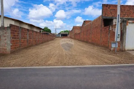 Lote/Terreno à venda, 304m² no Residencial Santa Lúcia, Lins