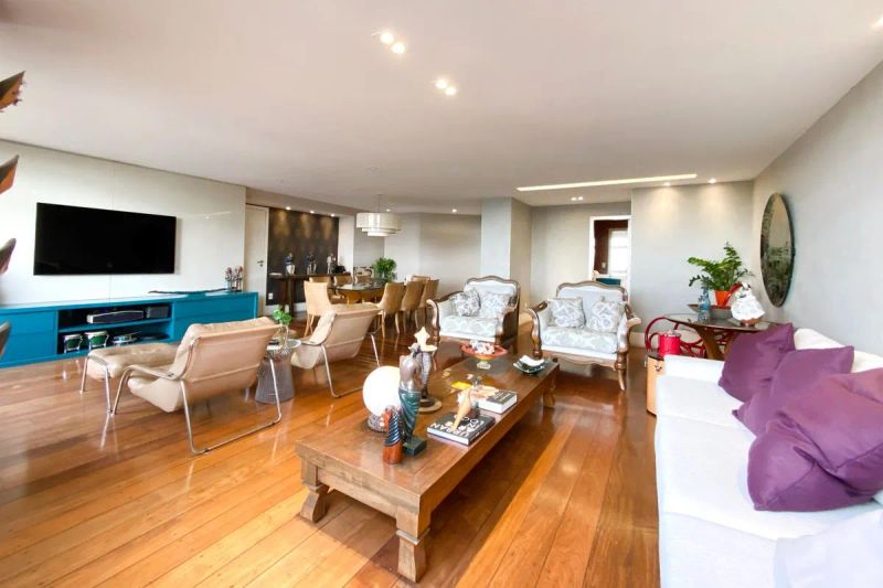 Apartamento com 4 quartos — Savassi, Belo Horizonte