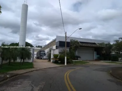 Galpão/Depósito/Armazém com 2 Quartos à venda, 1600m² no Vila Queiroz, Limeira