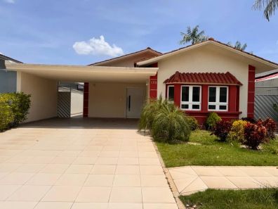 Casa de Condomínio com 3 Quartos à venda, 164m² no Flores, Manaus