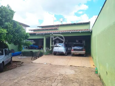 Casa com 3 Quartos à venda, 250m² no Residencial Flamboyant, Anápolis