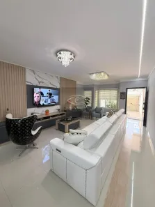 Sobrado com 4 Quartos à venda, 213m² no Penha de França, São Paulo
