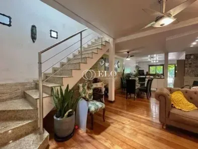 Casa com 3 Quartos à venda, 282m² no Cidade Baixa, Porto Alegre