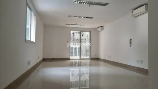 Sala Comercial à venda, 38m² no Cerqueira César, São Paulo