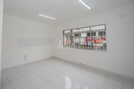 Sala Comercial para alugar, 30m² no Liberdade, São Paulo