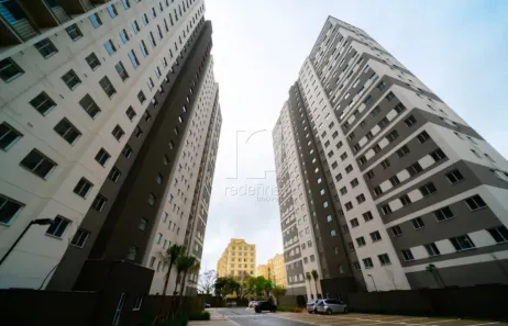 Apartamento com 2 Quartos para alugar, 41m² no Jardim Santa Emília, São Paulo