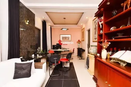 Casa com 6 Quartos à venda, 239m² no Santa Tereza, Belo Horizonte