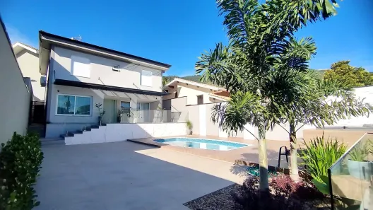 Casa de Condomínio com 3 Quartos à venda, 248m² no Parque Arco Iris, Atibaia