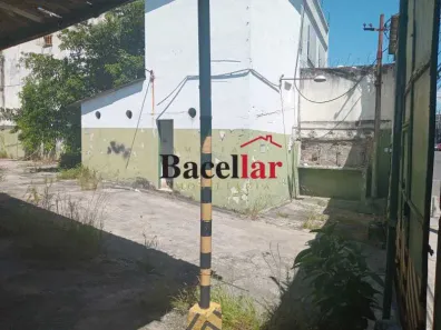 Galpão/Depósito/Armazém à venda, 823m² no Benfica, Rio de Janeiro