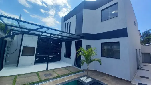 Sobrado com 4 Quartos à venda, 212m² no Vargem Pequena, Rio de Janeiro