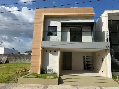 Sobrado com 4 Quartos à venda, 230m² no Mangueirão, Belém