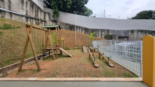 Apartamento com 2 Quartos para alugar, 45m² no Colégio Batista, Belo Horizonte