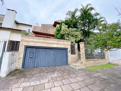 Casa com 4 Quartos à venda, 400m² no Chácara das Pedras, Porto Alegre