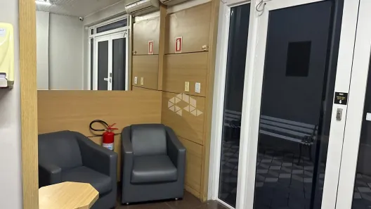 Sala Comercial à venda, 44m² no Santa Maria Goretti, Porto Alegre