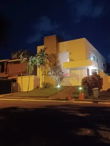 Casa de Condomínio com 4 Quartos à venda, 320m² no Jardins Atenas, Goiânia
