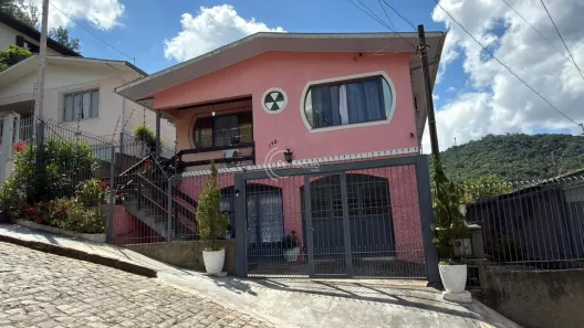 Casa com 5 Quartos à venda, 237m² no Galópolis, Caxias do Sul