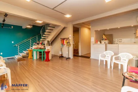 Imóvel Comercial à venda, 193m² no Vila Ipiranga, Porto Alegre