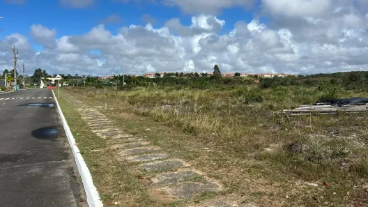 Lote/Terreno à venda, 740m² no Barra do Jacuípe (Monte Gordo), Camaçari