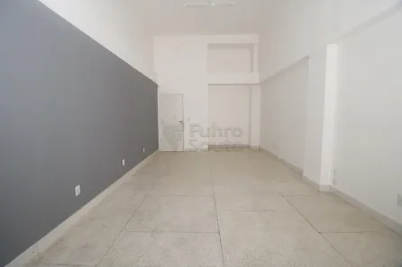 Sala Comercial para alugar, 34m² no Centro, Pelotas