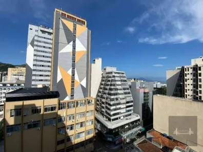 Apartamento com 3 Quartos à venda, 100m² no Centro, Florianópolis