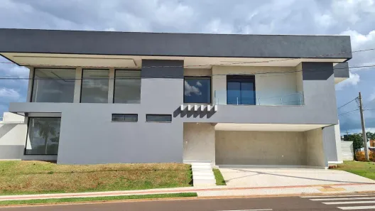 Sobrado com 3 Quartos à venda, 350m² no Residencial Damha III, Campo Grande
