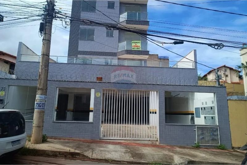 Apartamento com 3 quartos — Heliópolis, Belo Horizonte
