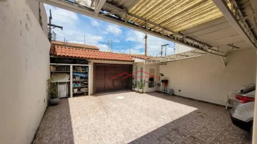 Casa com 5 Quartos à venda, 250m² no Vila Leonor, São Paulo