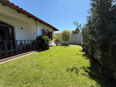 Casa com 3 Quartos à venda, 210m² no Córrego Grande, Florianópolis