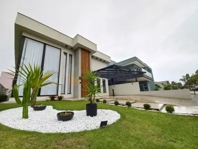 Sobrado com 4 Quartos à venda, 357m² no Massaguaçu, Caraguatatuba