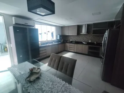 Casa com 5 Quartos à venda, 280m² no Retiro, Volta Redonda