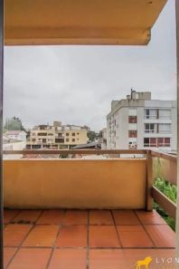 Apartamento com 2 Quartos à venda, 58m² no Vila Ipiranga, Porto Alegre