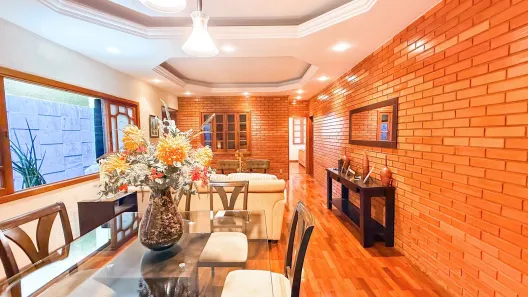Casa com 3 Quartos à venda, 370m² no Progresso, Juiz de Fora