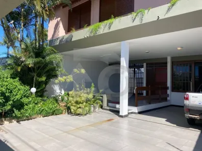 Casa com 5 Quartos à venda, 327m² no Atalaia, Aracaju
