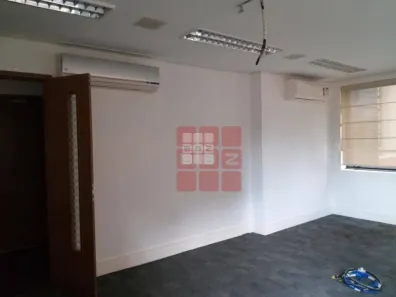 Sala Comercial para alugar, 310m² no Vila Cordeiro, São Paulo