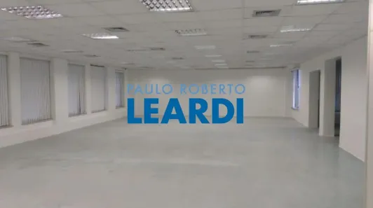 Ponto Comercial para alugar, 1258m² no República, São Paulo