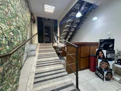 Ponto Comercial para alugar, 59m² no Centro, Juiz de Fora