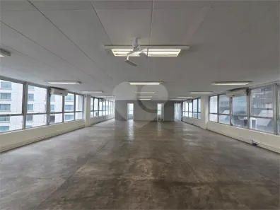 Sala Comercial para alugar, 230m² no Cerqueira César, São Paulo